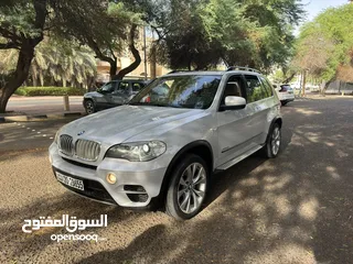  15 BMW X5 V8 فل كامل المواصفات أعلى درجة