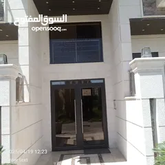  12 شقة مميزة في ضاحية النخيل بسعر مميز مساحة 200م