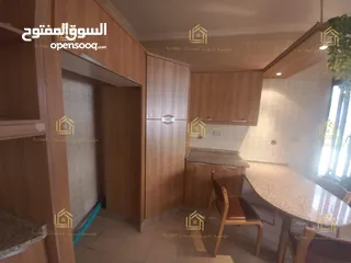  6 شقة فارغة للايجار دير غبار 200م