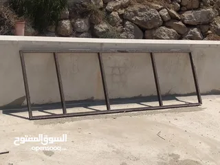  2 يوجد مطبخ مستعمل للبيع  بحاله جيدة