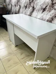  20 جهّز زاوية عملك براحة وأناقة! مكتب عملي أنيق كرسي دوّار مريح يدعم ظهرك لساعات العمل الطويلة،