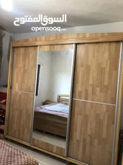  3 غرفه نوم لاتيه مقشره زان بحالة الوكاله للبيع بسعر مغري مع ملحقاتها