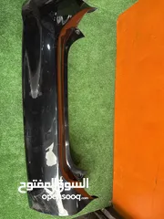  1 طمبون خلفي بريوس سي2012-2014  مستعمل اصلي ياباني بحالة جيده موضوح بصور  Toyota Prius c2012-2014