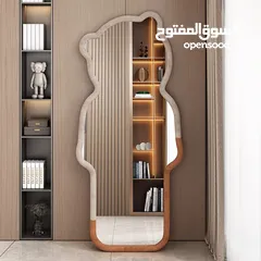  9 مرايا ترند عالمياً... تصميم موجي ومنحوت فخم يخلي أي زاوية تصير قطعة فن جاهزة للتصوير  انعكاس نقي