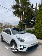  4 Kia Niro EV 2022 for sale نيرو كهربا22 للبيع  قابل للبدل