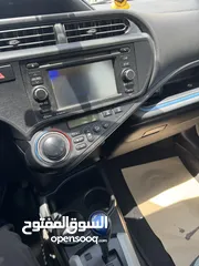  6 تويوتا بريوس سي بحالة ممتازة 4 جيد