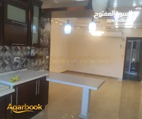  8 شقة غير مفروشة للايجار في سطح مرحبا تشطيب حديث