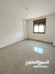  5 شقه للبيع الطيره خلف مدرسه زياد ابو عين