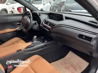  22 ليكزس UX300e كهربائية اعلى اضافات 2021