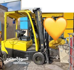  8 رافعة رافعه شوكية بحالات ممتازة للبيع او تأجير
