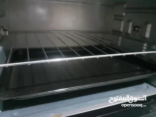  2 Oven in good condition