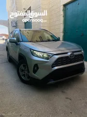  3 تويوتا RAV4