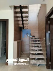  15 شقة فاخرة للبيع في خلدا - قرب إشارة الدر المنثور طابق ثالث مع روف دوبلكس 205م لم تشكن