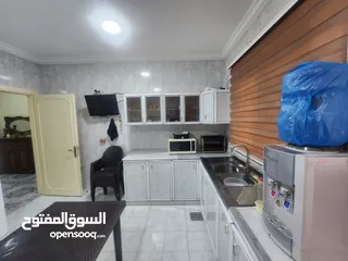  4 مطبخ المنيوم كامل للبيع