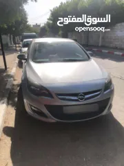  5 استرا ترخيص 2013 سيارة بحالة ممتازة مع وجود عيوب بسيطة في البودي جير عادي ماتور راكب جديد مستورد