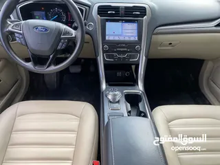  9 Ford fusion Hybrid 2019 SE (Clean title)
