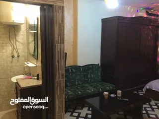  3 شقق واستديوهات مفروشه عمان شارع الجامعة يومي ابتدآ من15الى 25