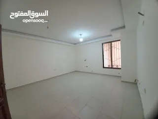  6 شقة غير مفروشة للإيجار 200م2 ( Property 19139 )-175072741
