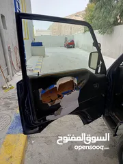  19 باص هيونداي H-100 مستعمل موديل 2001 ماتور 27 للبيع