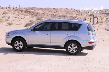  4 Mitsubishi Outlander 2010