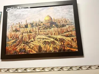  9 اثاث مستعمل بحالة جيدة (طقم كنب/ طاولة سفرة/ مزنون/ طاولة وسط/ براويز/ برداي)