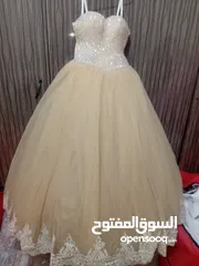  19 بدلات عرايس