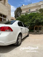  15 كيا اوبتما لوتسي 2009 لون ابيض بحالة جيدة جدا