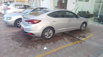  4 سيارات للإيجار  - خريف صلالة
