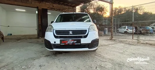  4 كيا برايد وبيجو با تنر