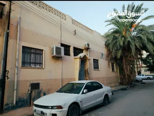  4 منزل للبيع قرجي بالقرب من جامع اسامة