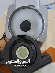  3 آلة سلاش  وآلة وافل معاها قالبين غير مستخدم نهائيا