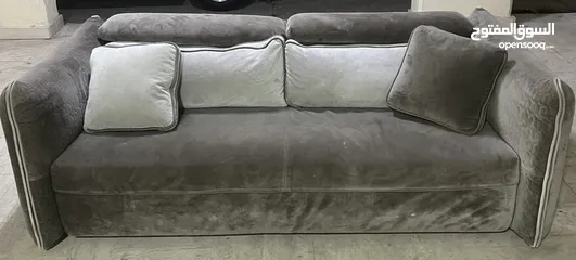  5 ‎3 + 2   لون جردوني نظاف  عدد Sofa  2  صنع امريكي من ابيات