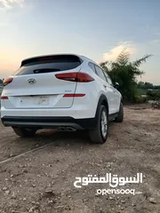  4 هونداي توسون