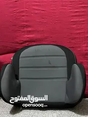  2 مقعد سيارة للي الاطفال