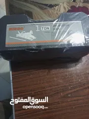  4 كوريك 2طن صينى للبيع