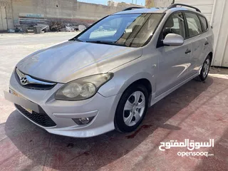  1 Hyundai i30 2011 Station