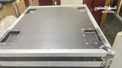  2 صندوق مقاوم للصدمات