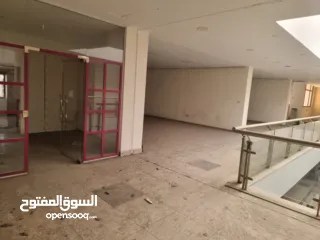  5 الخليل.. الهيبرون سنتر أ ( القديم )..محلات للبيع او البدل .. بسعر حرق على الكاش