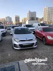  1 للبيع كيا ريو هاتش باق 1600Cc وكاله الكويت 2017 فضي الداخل بيج فل اتوماتيك