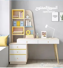  26 طولات ومكاتب خشبية