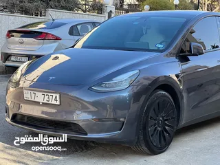  5 TESLA MODEL Y Dual motor 2022