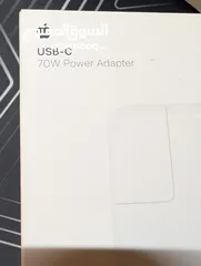  4 Apple 70 W USB-C Power Adapter for MacBook Pro