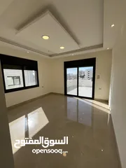  10 ثالث مع روف 195 متر مع ترس خارجي في البنيات بتشطيب فخم