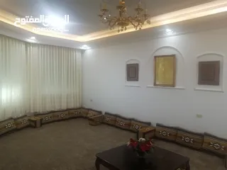  14 منزل مستقل مفروش للايجار للطلاب الخليجيين او العائلات الخليجية فقط
