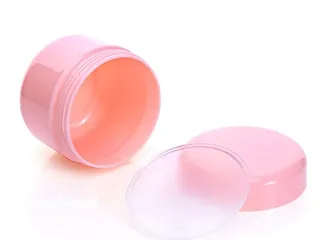  8 علب وصناديق مخمل وجلد وخشبية أكياس