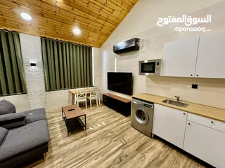  8 استوديو مفروش 5 نجوم جديد لم يسكن بعد - مجهز بالكامل في الشميساني من المالك مباشرة