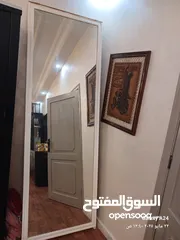  1 مرايه ارتفاع مترين  و40 سم الارتفاع العرض 82 سم  والقطعه الثانيه نفس القياس بدون مراه سعر قطعتين 40