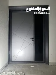  1 Custing & Cliding Door Entrance