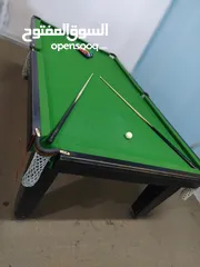  1 طاولة بلياردو واجهزة