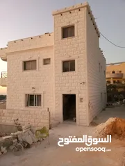  5 الطموني لتكحيل الحجر و اعمال العزل الداخلي و الخارجي وصيانة المنازل
